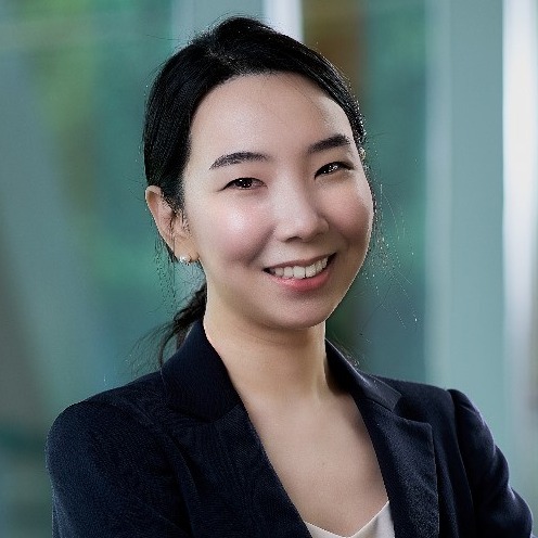 Min Kyung Lee 