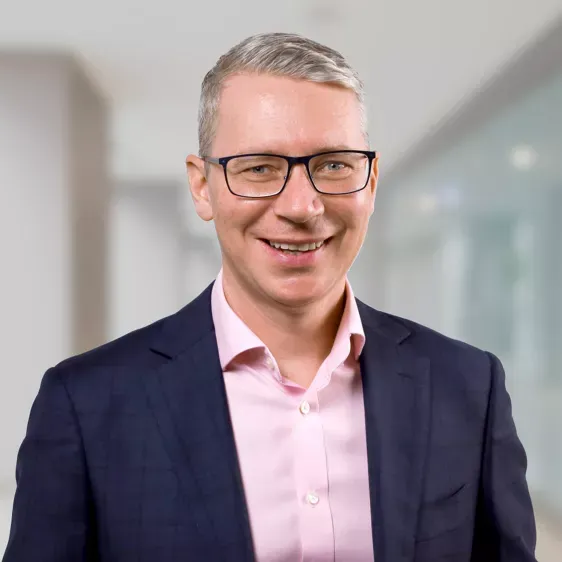 Dr Matt Pearce