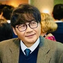 H.E. Dr Siswo Pramono