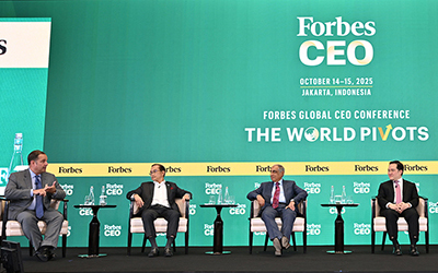 Real Estate Gets Real (L-R) Anthony Capuano, President & CEO, Marriott International; Lee Yeow Chor, Group MD & CEO, IOI Corporation; Irfan Razack, Chairman & MD, Prestige Group; Panote Sirivadhanabhakdi, Group CEO, Frasers Property; Michael T. Smith, Chief Executive, Hongkong Land; Luisa Kroll, Executive Editor, Forbes Media