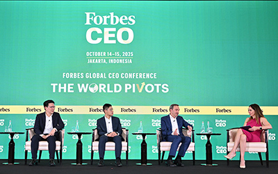 The Age Of Health Miracles (L-R) Prem Kumar Nair, Group CEO, IHH Healthcare; Tan Min-Han, Founding CEO & Medical Director, Lucence; Aengus Tran, Cofounder & CEO, Harrison.ai; Andreas Wicki, CEO, HBM Healthcare Investments; Moira Forbes, Executive Vice President, Forbes Media, President & Publisher, ForbesWomen