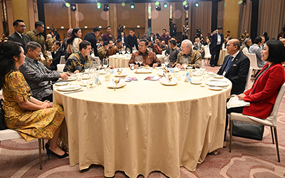 (L-R) Meliza Rusli, President Director, Permata Bank; Hashim Djojohadikusumo, Chairman & CEO, Arsari Group; William Adamopoulos, CEO, Forbes Media Asia; President Prabowo Subianto; Steve Forbes; Rosan Perkasa Roeslani, Minister, Investment and Downstream Industry, Chairman, Indonesia Investment Coordinating Board (BKPM), CEO, Danantara Indonesia; Belinda Tanoto, MD, RGE, Member, Board of Trustees, Tanoto Foundation
