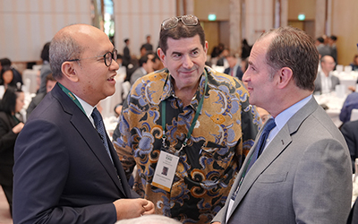 (L-R) Rosan Perkasa Roeslani; William Adamopoulos; Anthony Capuano, President & CEO, Marriott International