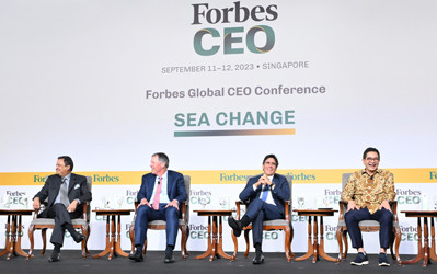 Captains Courageous (L-R) Sabin M. Aboitiz, President & CEO, Aboitiz Group; Binod K. Chaudhary, Chairman, CG Corp Global; Mike Federle, CEO, Forbes Media; Nuno Matos, CEO, Wealth and Personal Banking, HSBC; Arsjad Rasjid, President Director, Indika Energy, Chairman, Indonesian Chamber of Commerce and Industry (KADIN); Diane Brady, Assistant Managing Editor, Forbes Media