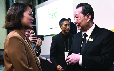 (L-R) Sonia Cheng, CEO, Rosewood Hotel Group, Vice-Chairman, Chow Tai Fook Jewellery; Dhanin Chearavanont, Senior Chairman, Charoen Pokphand Group