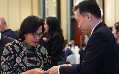 (L-R) Sri Mulyani Indrawati, Minister of Finance, Republic of Indonesia; Png Cheong Boon, Chairman, Singapore Economic Development Board